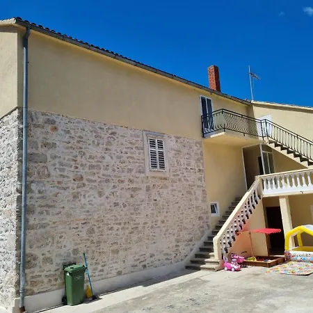 Apartment Barbarosa *