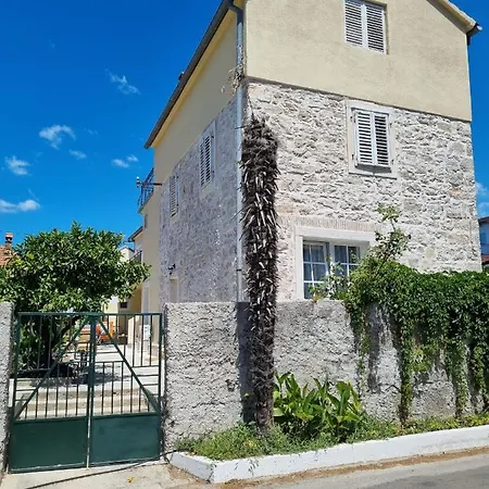 Barbarosa Apartment