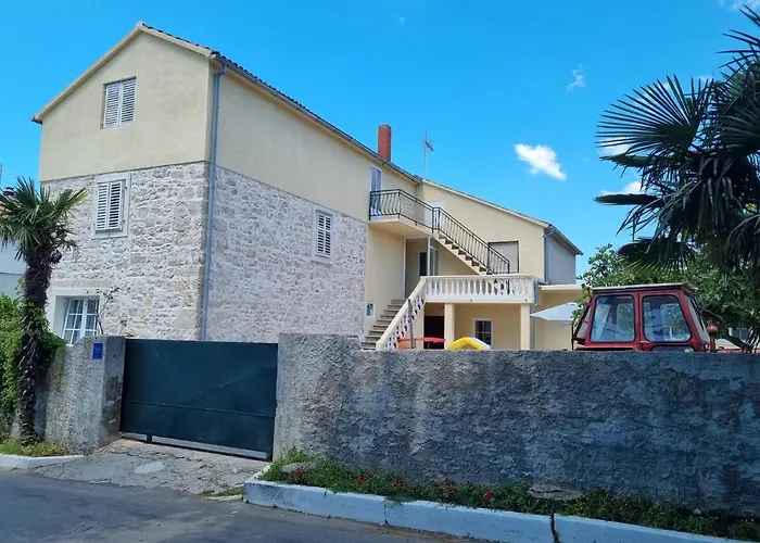 Barbarosa Apartman Sveti Filip i Jakov